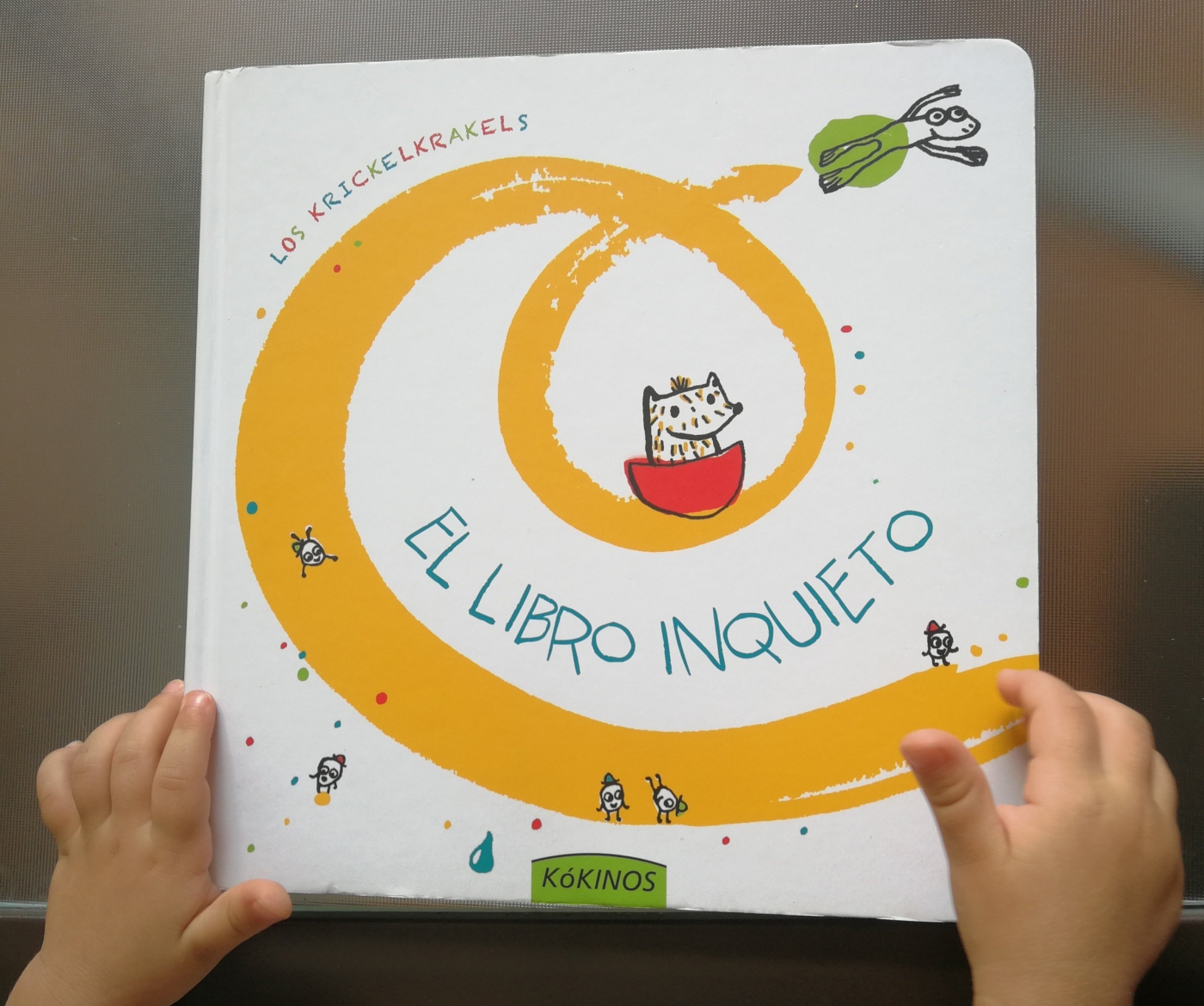EL LIBRO INQUIETO. Es un libro interactivo con el que podrás pasar un rato  muuuuyyy divertido jugando con tus peques. Es un libro que anima a niños  y, By Barcodepapel.Avilés
